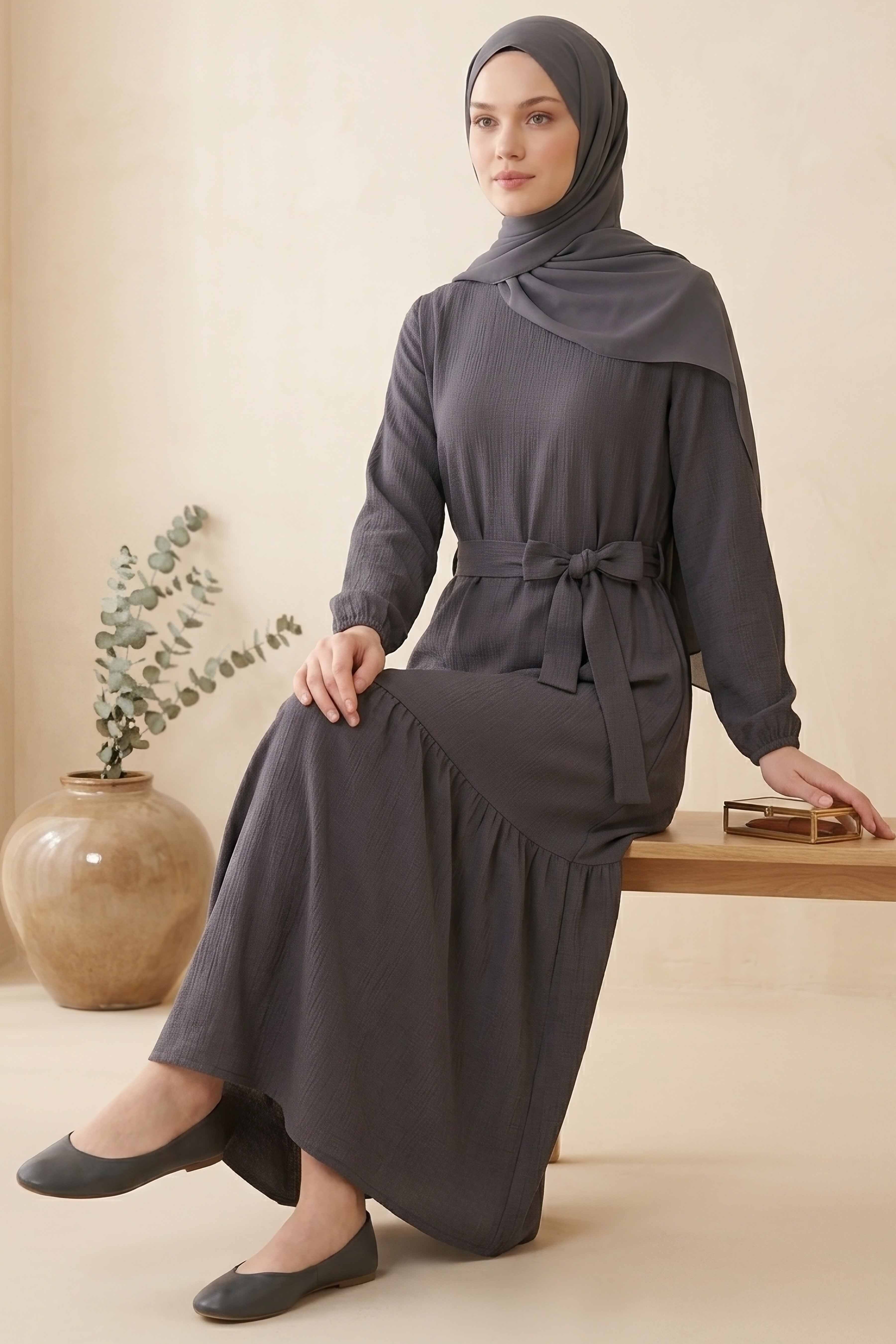 Kuşaklı Eteği Pileli Bürümcük Elbise - 28354-ANTRASIT - 1