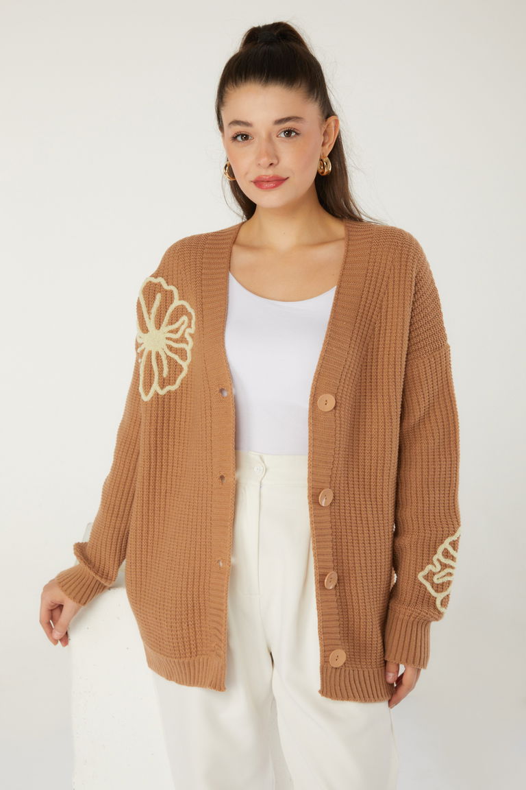 Nakışlı Düğmeli Triko Hırka - 27629 - TOFİSA