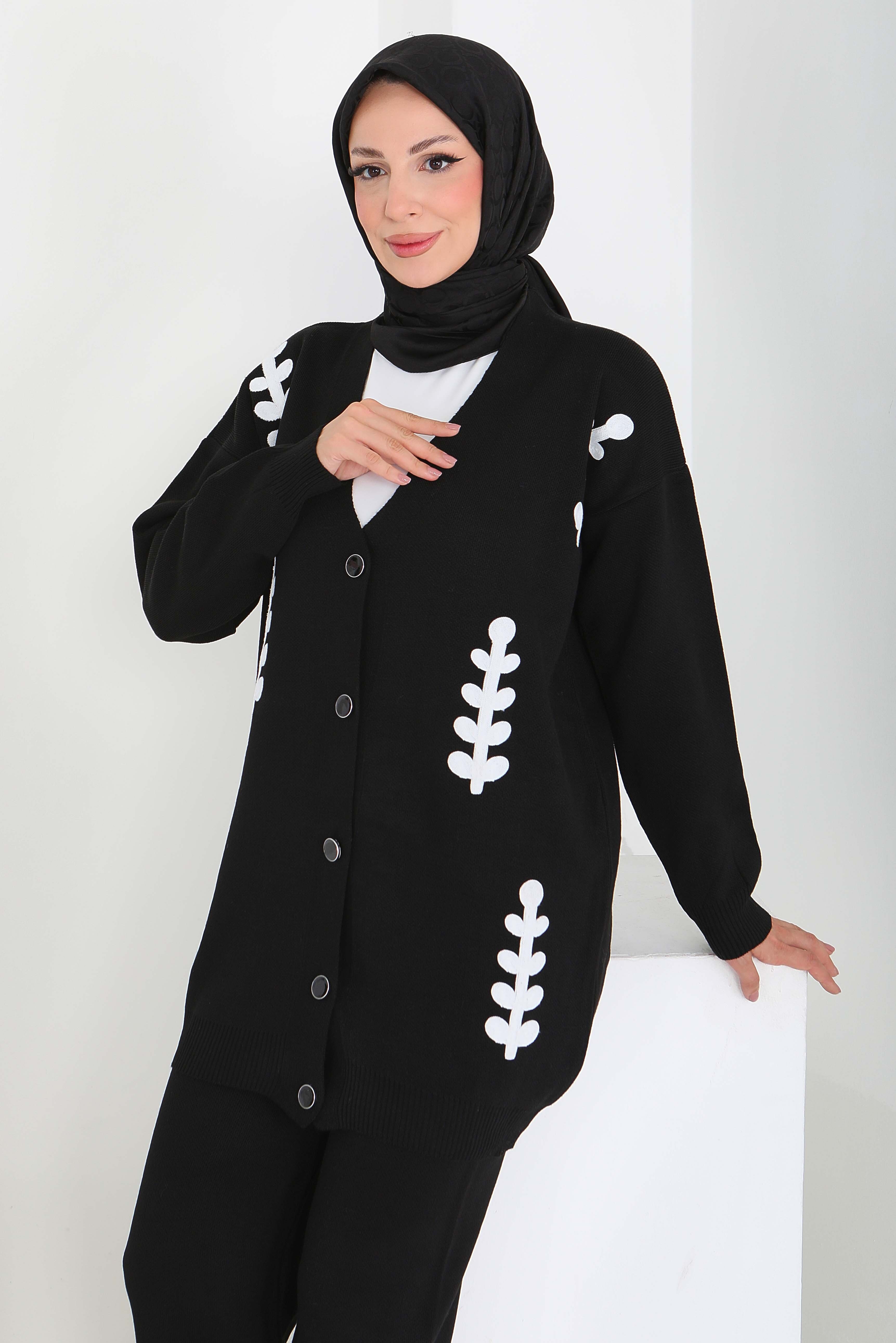Nakışlı Düğmeli Triko Takım - 27903-SIYAH - 4