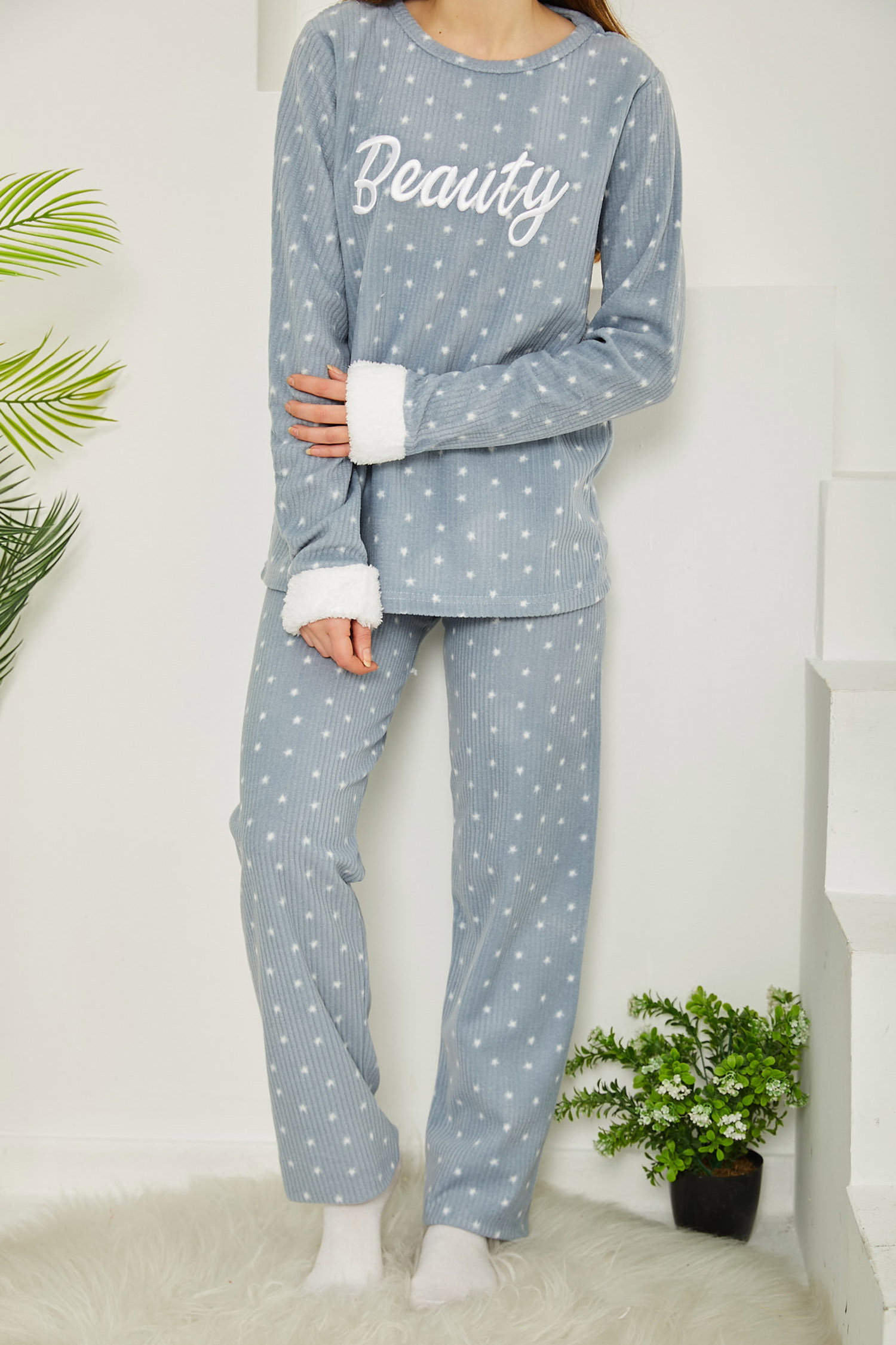 Nakışlı Peluş Polar Pijama Takım - 26775 - 2