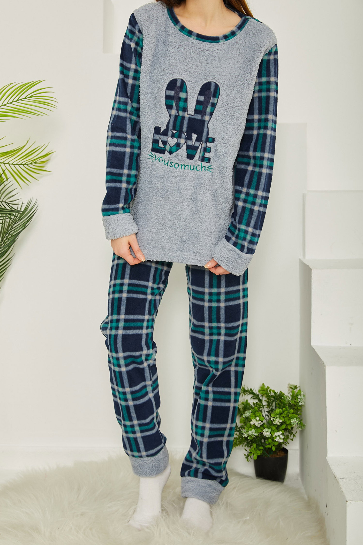 Nakışlı Peluş Polar Pijama Takım - 26776 - 2