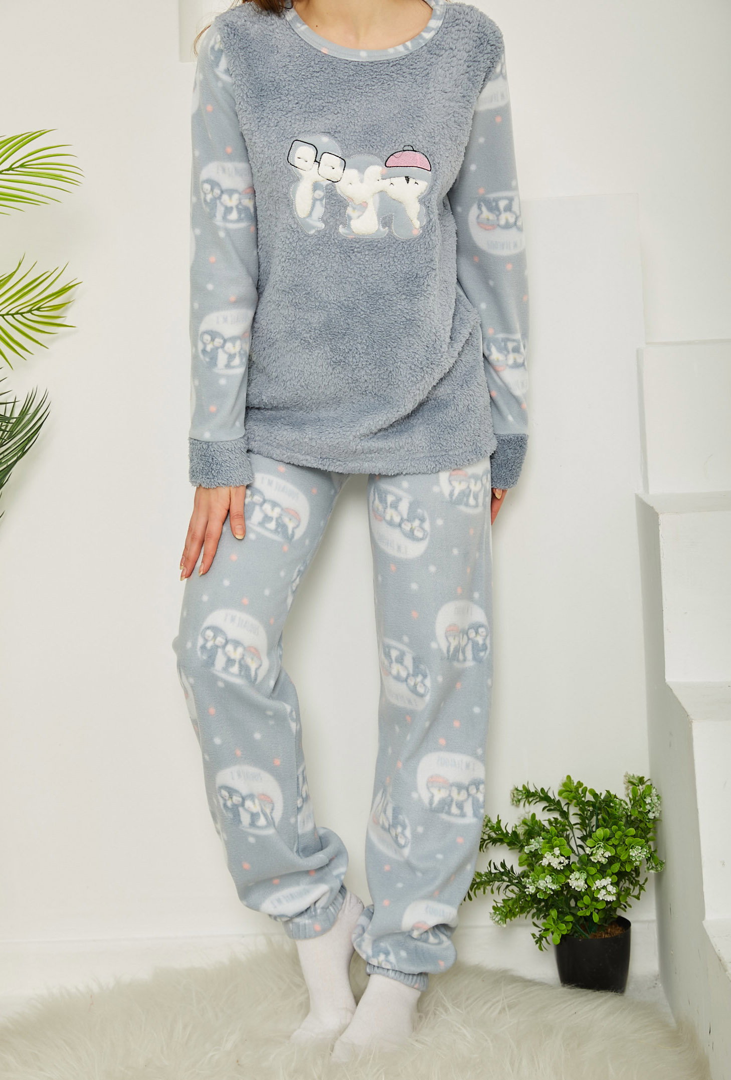 Nakışlı Peluş Polar Pijama Takım - 26783 - 2