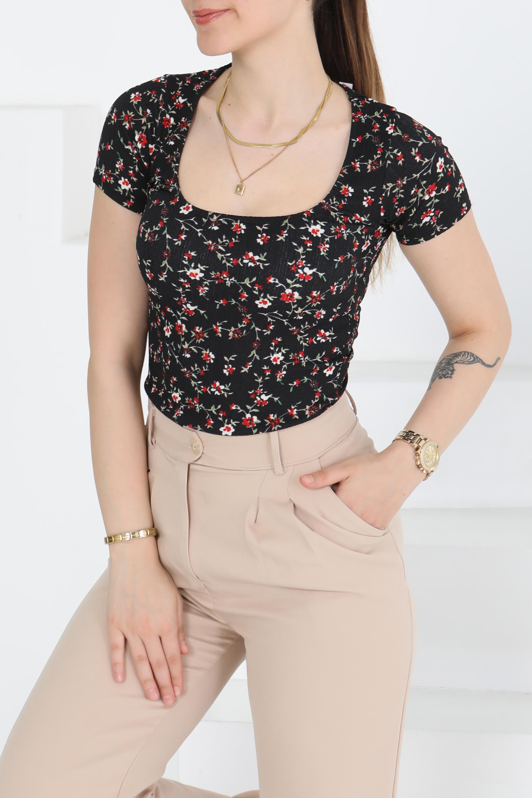 Oval Yaka Çiçek Desenli Bluz - 27279 - 1