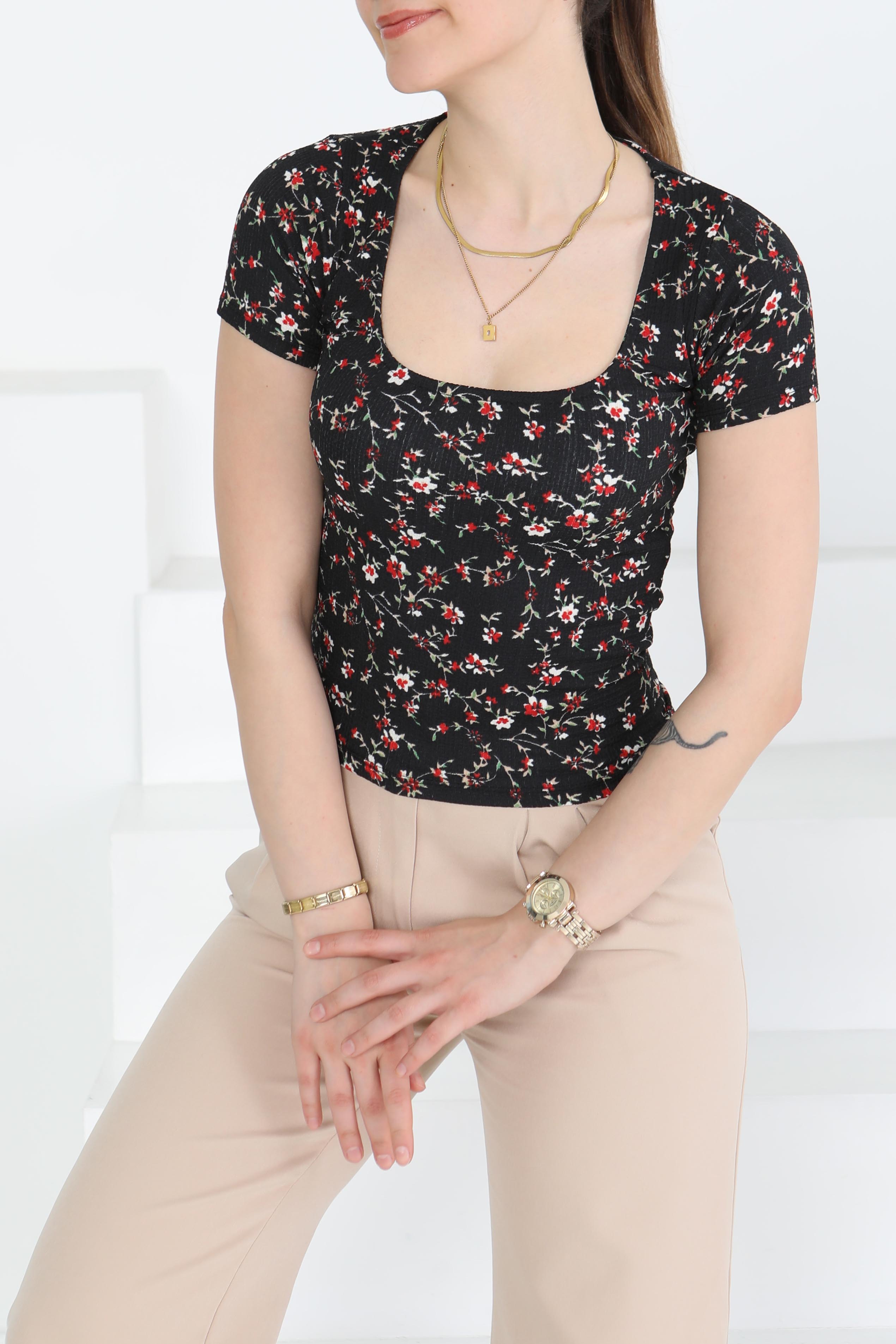 Oval Yaka Çiçek Desenli Bluz - 27279 - 2