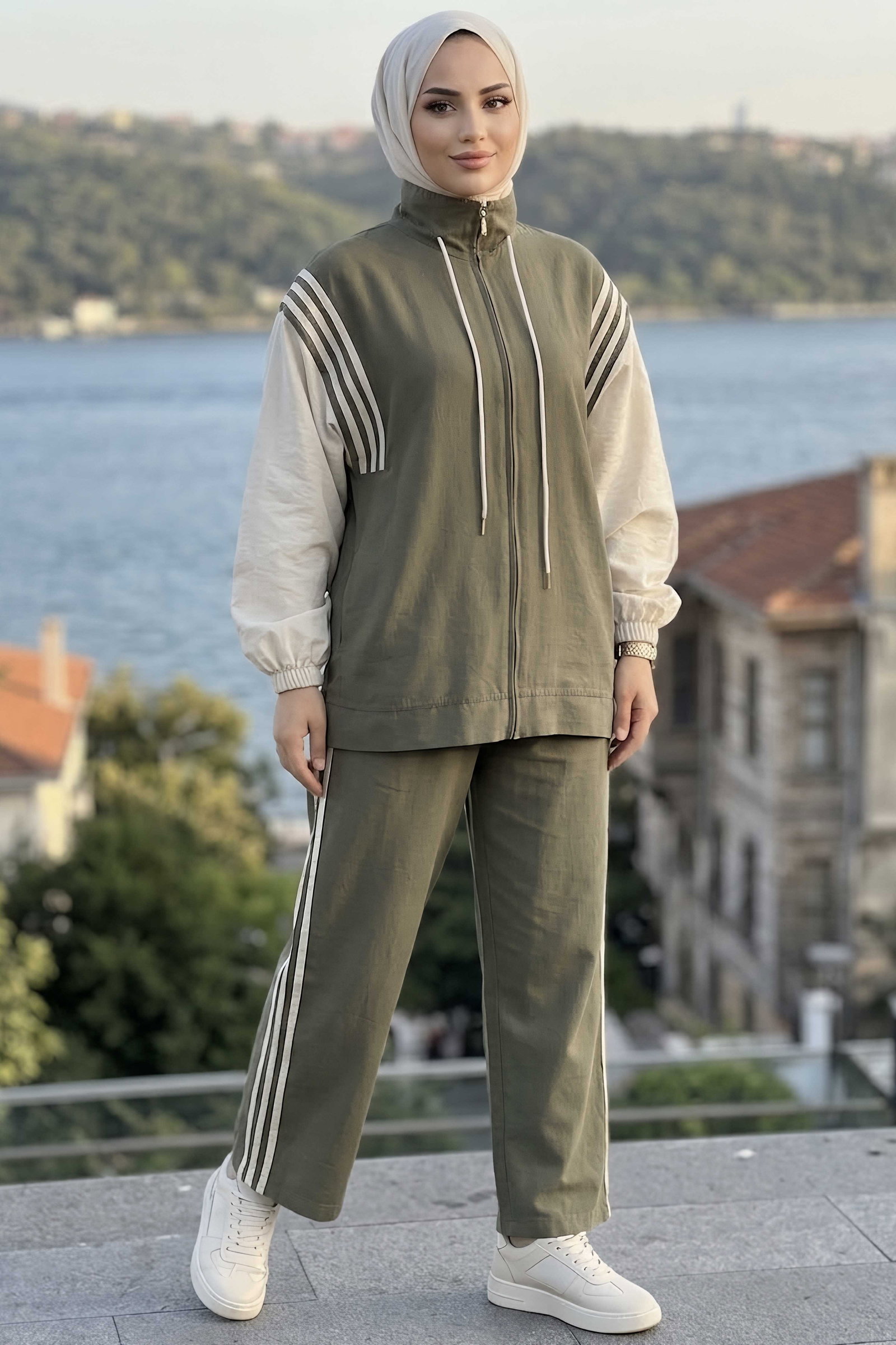 Şerit Detaylı Garnili Takım Haki - 29024-HAKI - 2