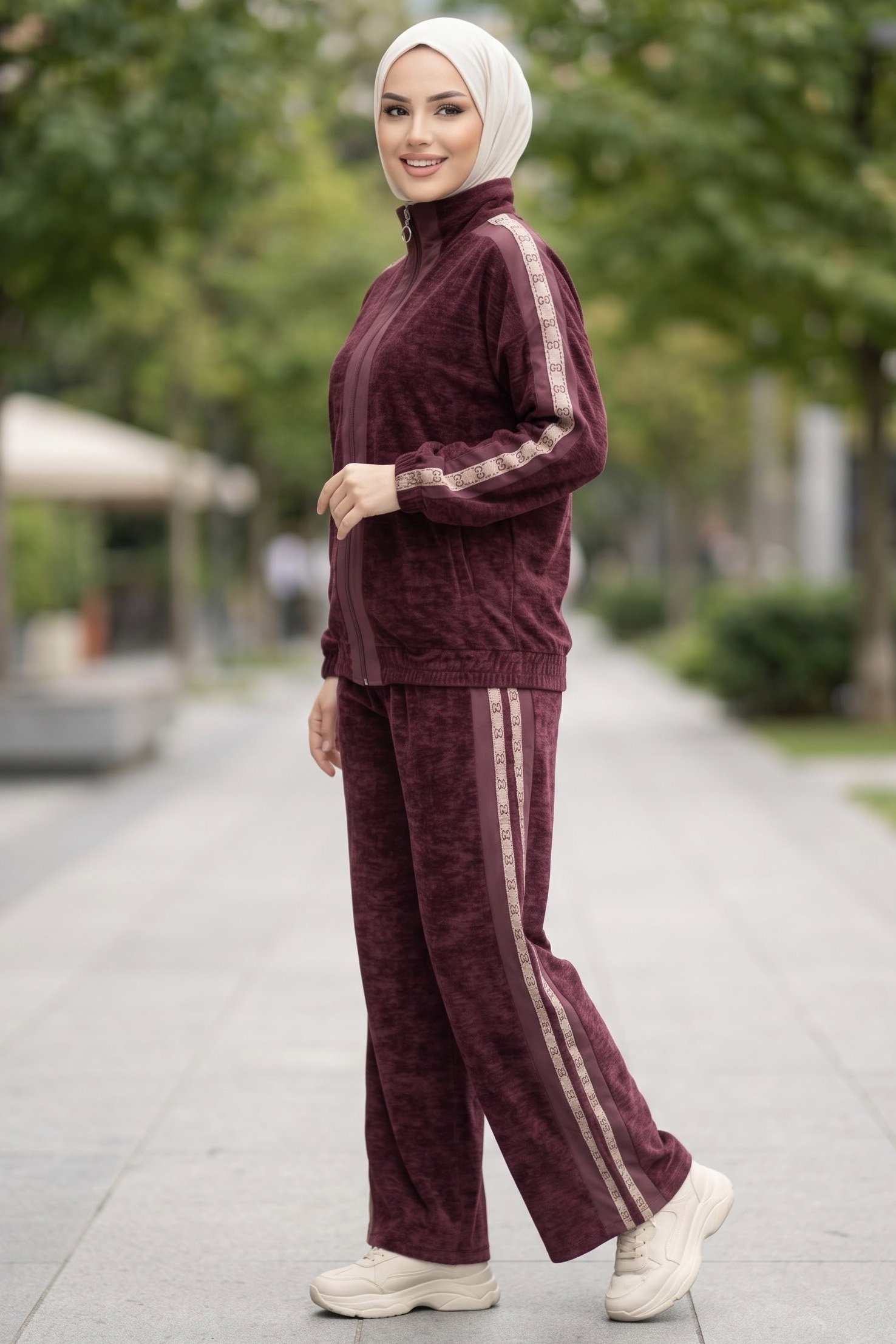Şerit Ve Sim Detaylı Kadife Takım Bordo - 29250-BORDO - 3