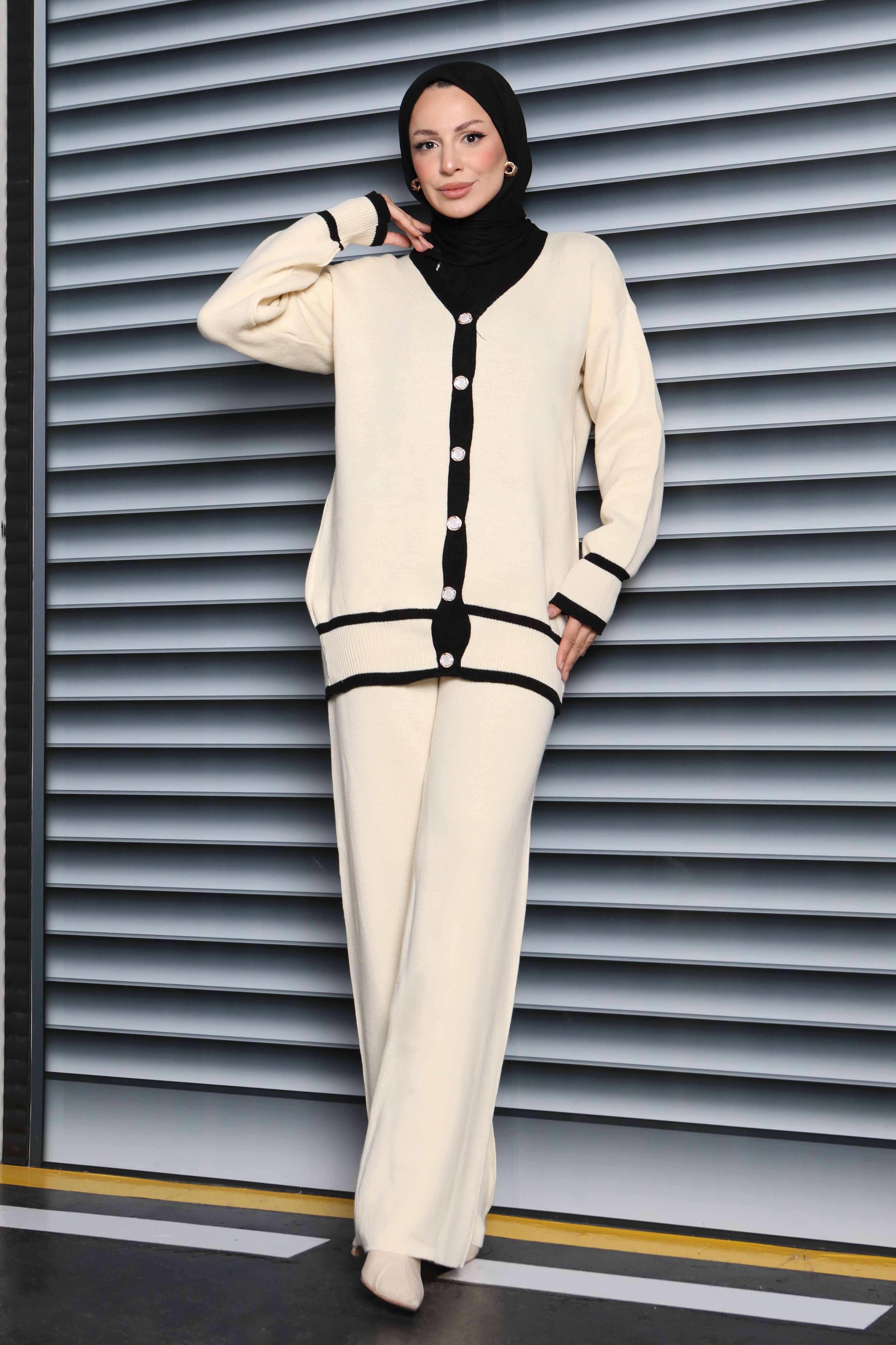 Şeritli Düğmeli Triko Takım - 27904-KREM - 1