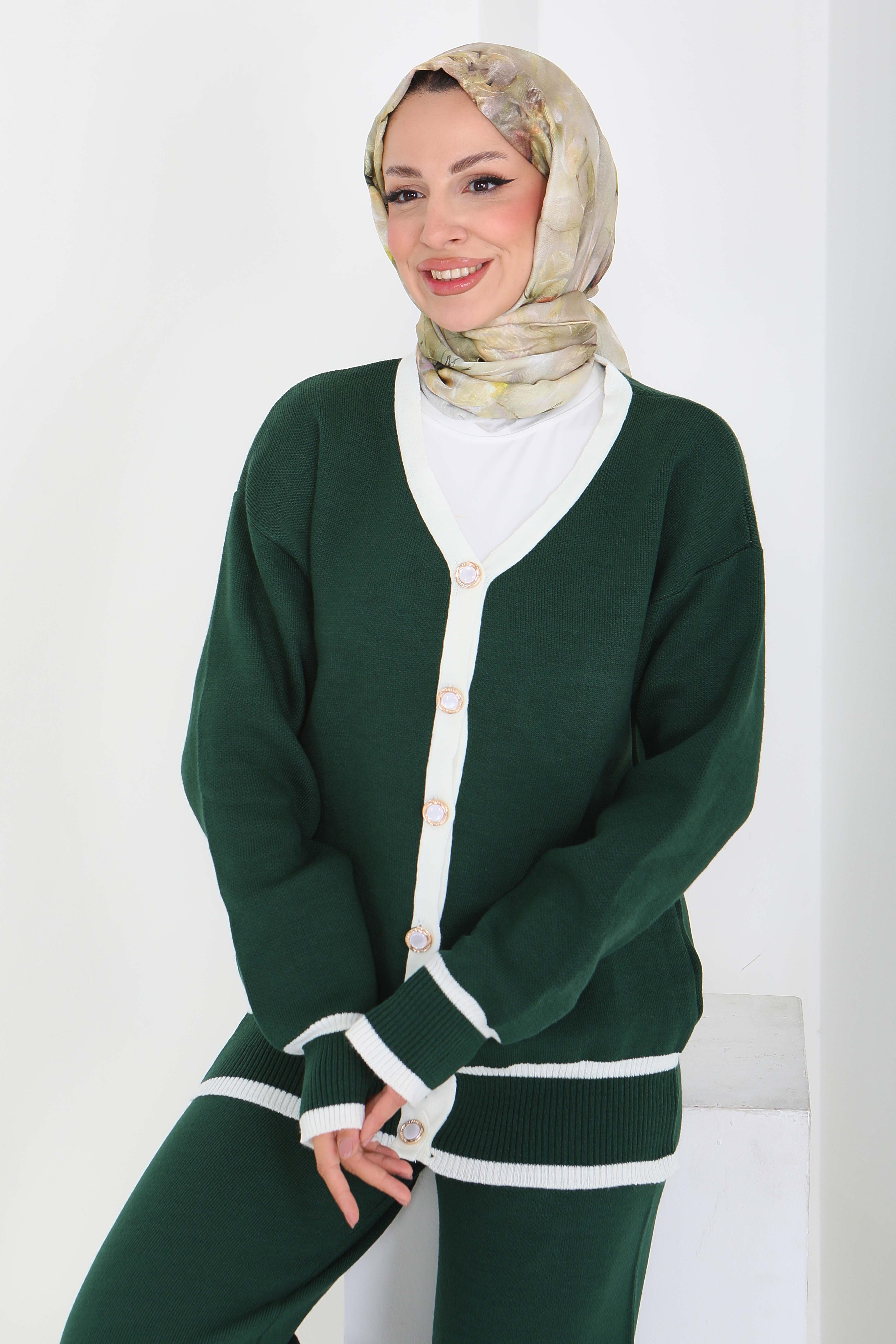 Şeritli Düğmeli Triko Takım - 27904-ZUMRUT - 3