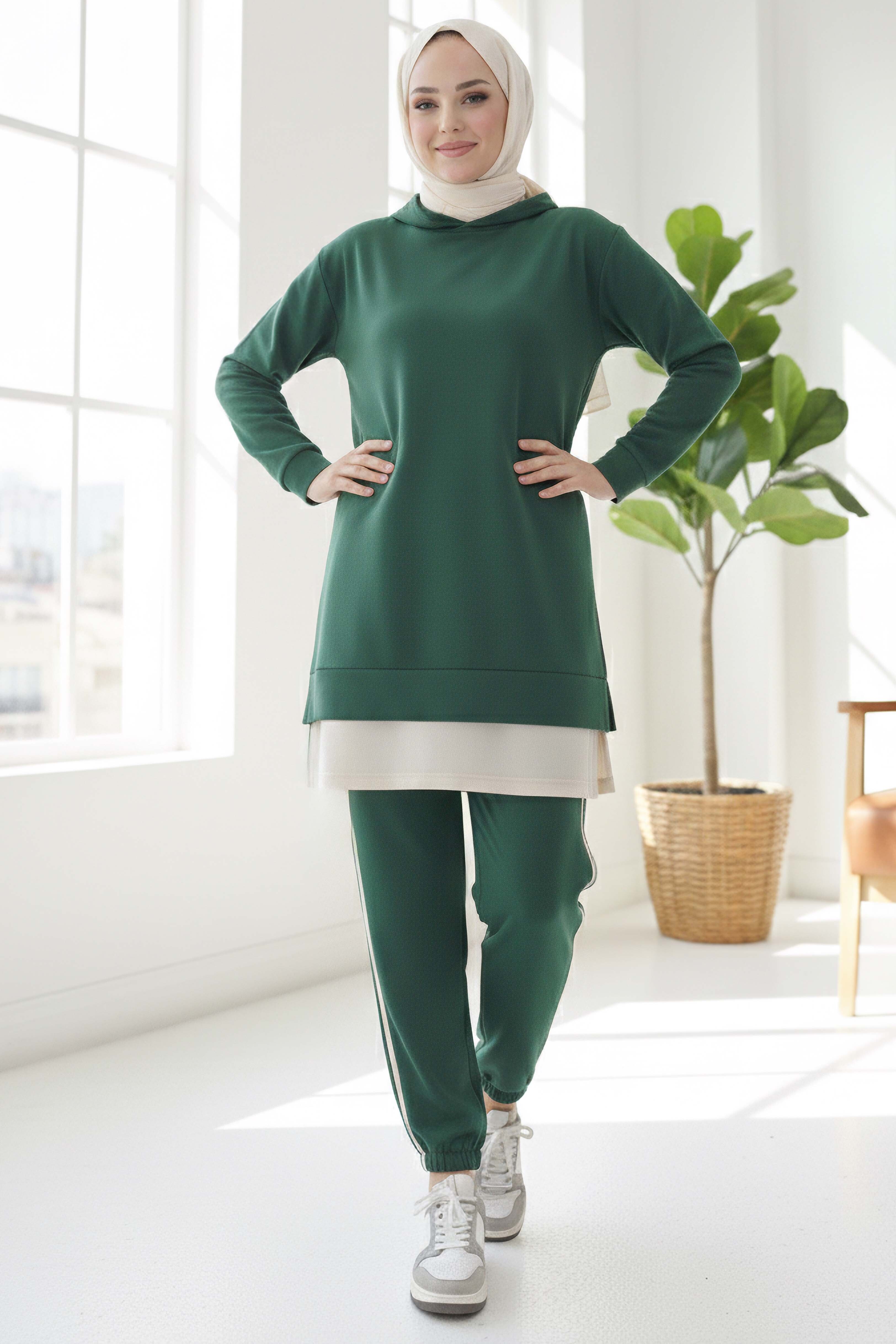 Eteği Garnili İkili Takım - 8330-ZUMRUT - 2