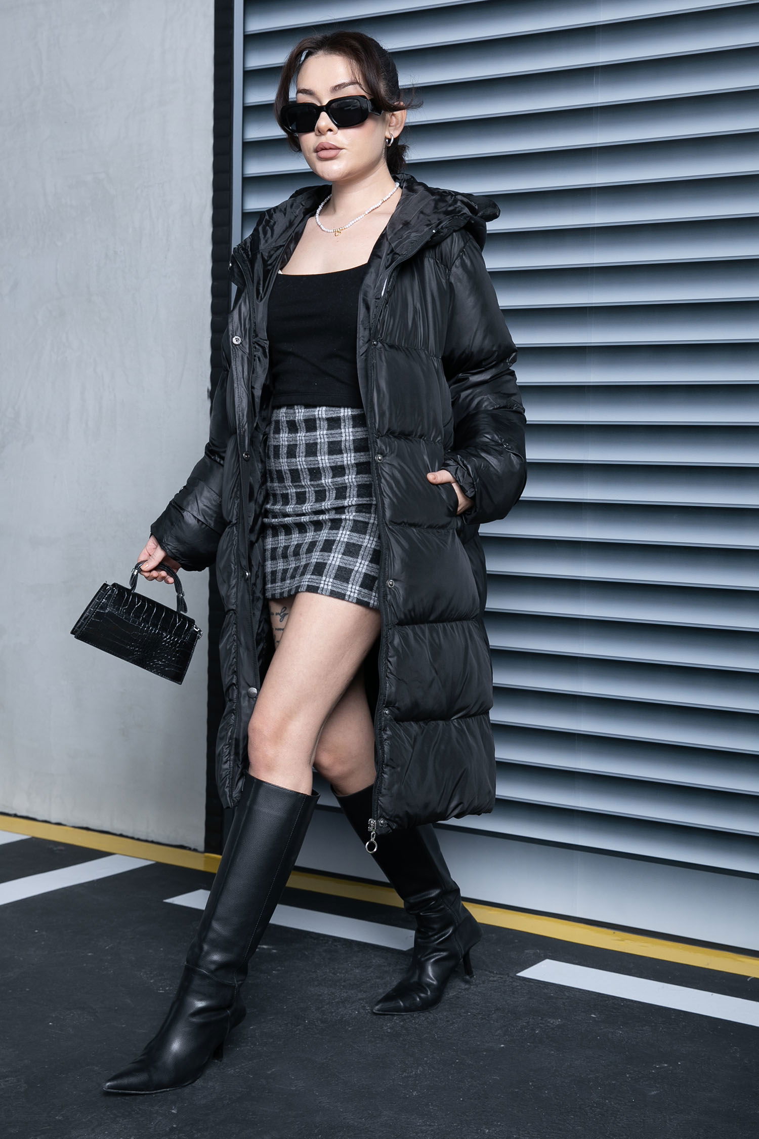 Uzun Şişme Mont Siyah - 26741 - 1