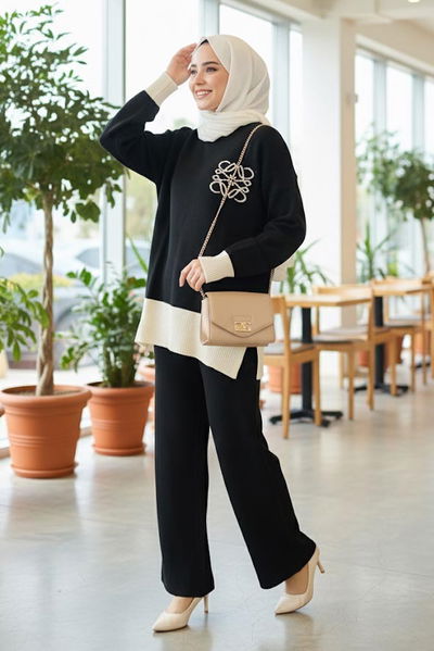 Yırtmaçlı Fitilli Triko İkili Takım - 27954-SIYAH 