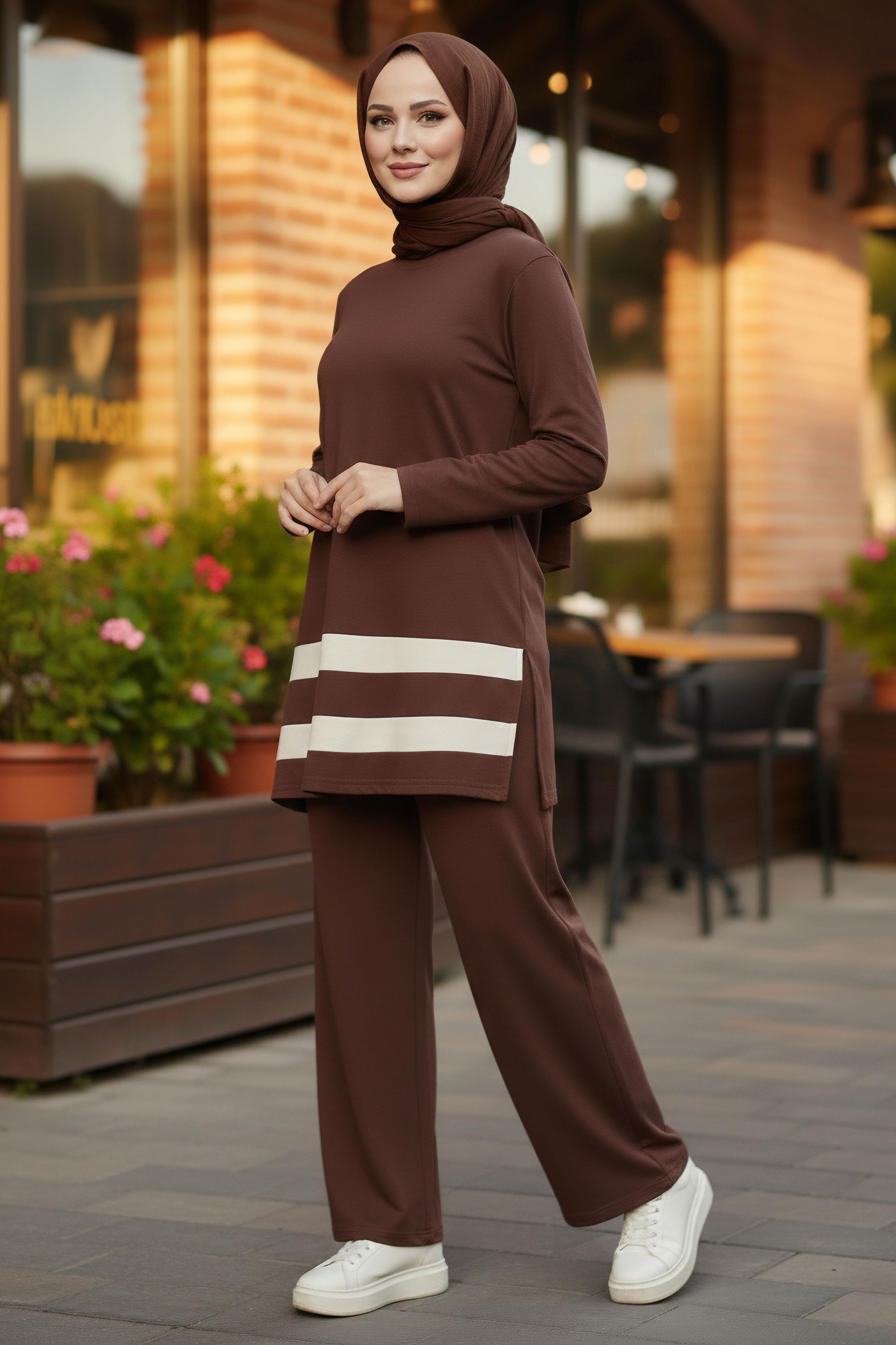 Yırtmaçlı Garnili İkili Takım - 2069-KAHVE - 1