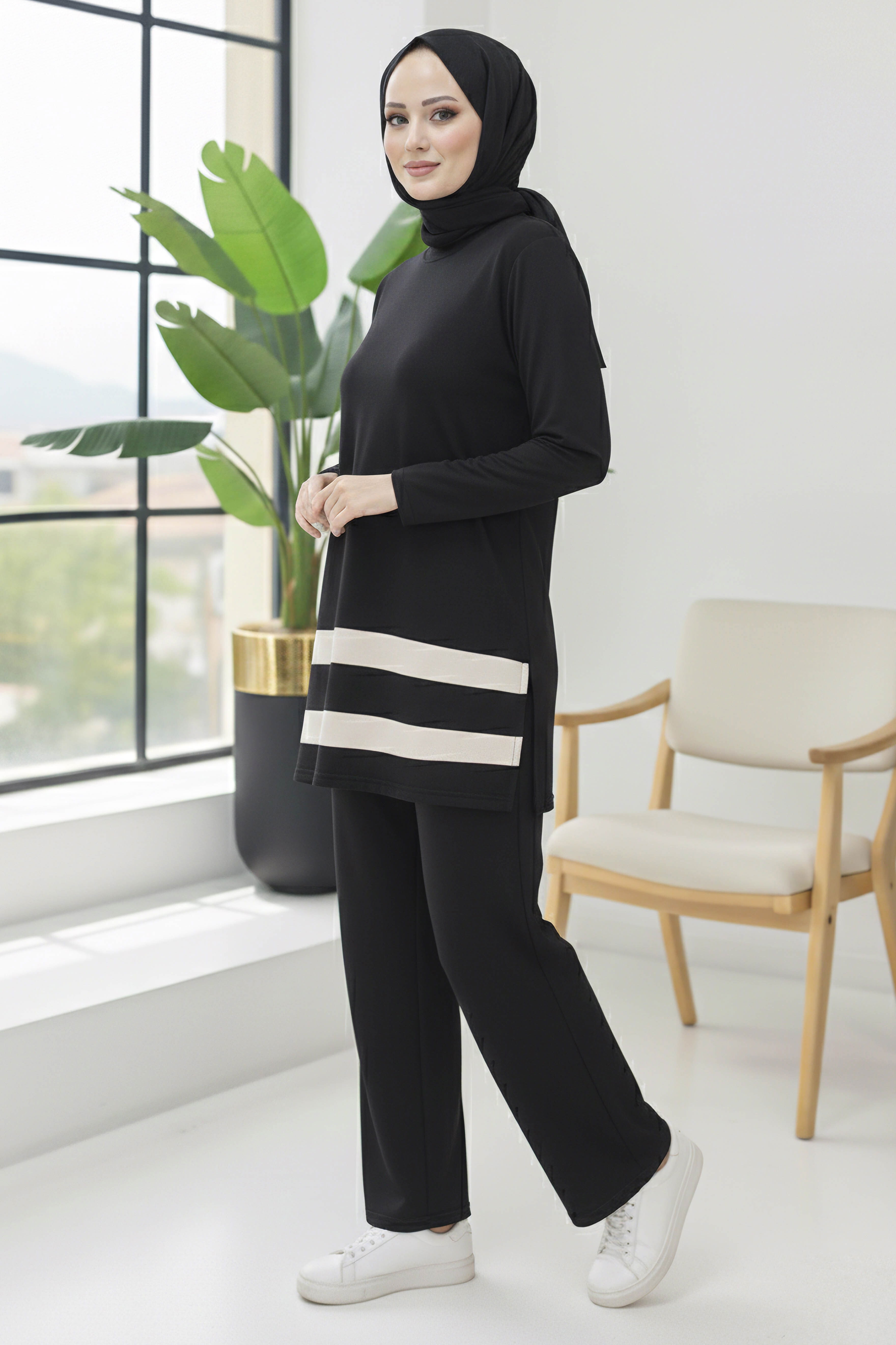 Yırtmaçlı Garnili İkili Takım - 2069-SIYAH - 2