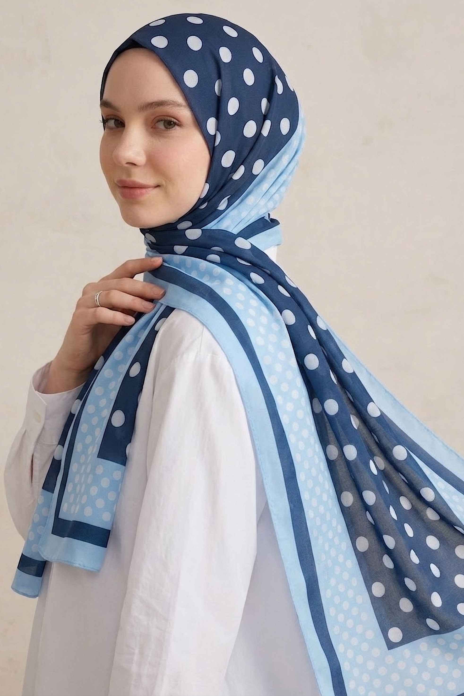 Zarif Puantiye Desen İtalyan İpek Şal Bebe Mavi - 28685-BEBE-MAVI - 1